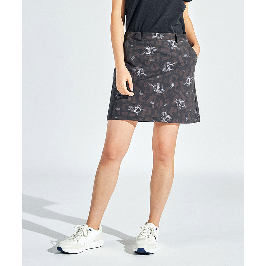 Munsingwear(ings) マンシングウェア Munsingwear ストレッチ ペンギン総柄プリント スカ ブラック L Munsingwear(ings) マンシングウェア Munsingwear ストレッチ ペンギン総柄プリント スカ ブラック L