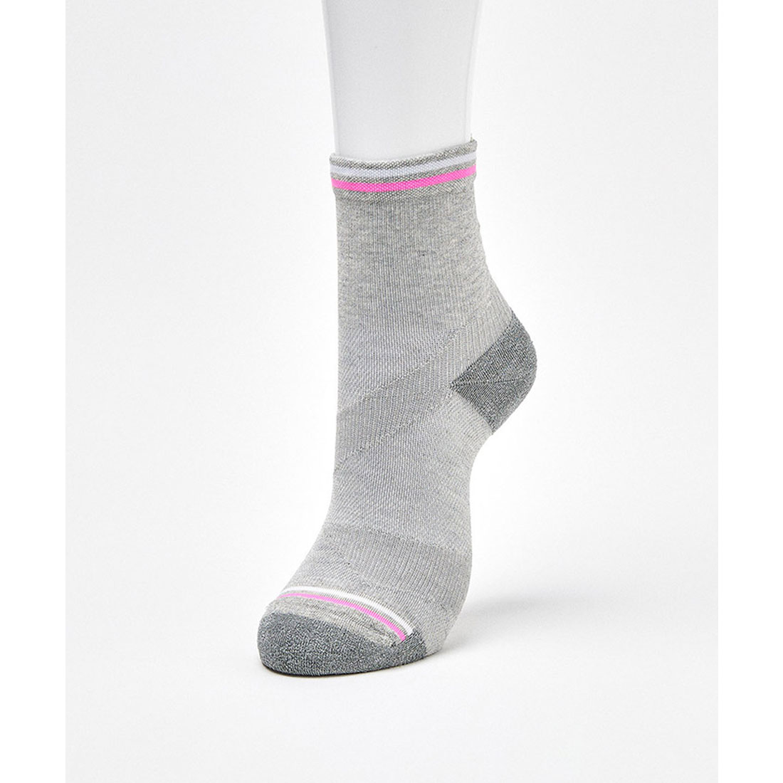 Munsingwear(ings) マンシングウェア Munsingwear ミドル丈 メッシュ編み MoveSox グレー 22-24 Munsingwear(ings) マンシングウェア Munsingwear ミドル丈 メッシュ編み MoveSox グレー 22-24