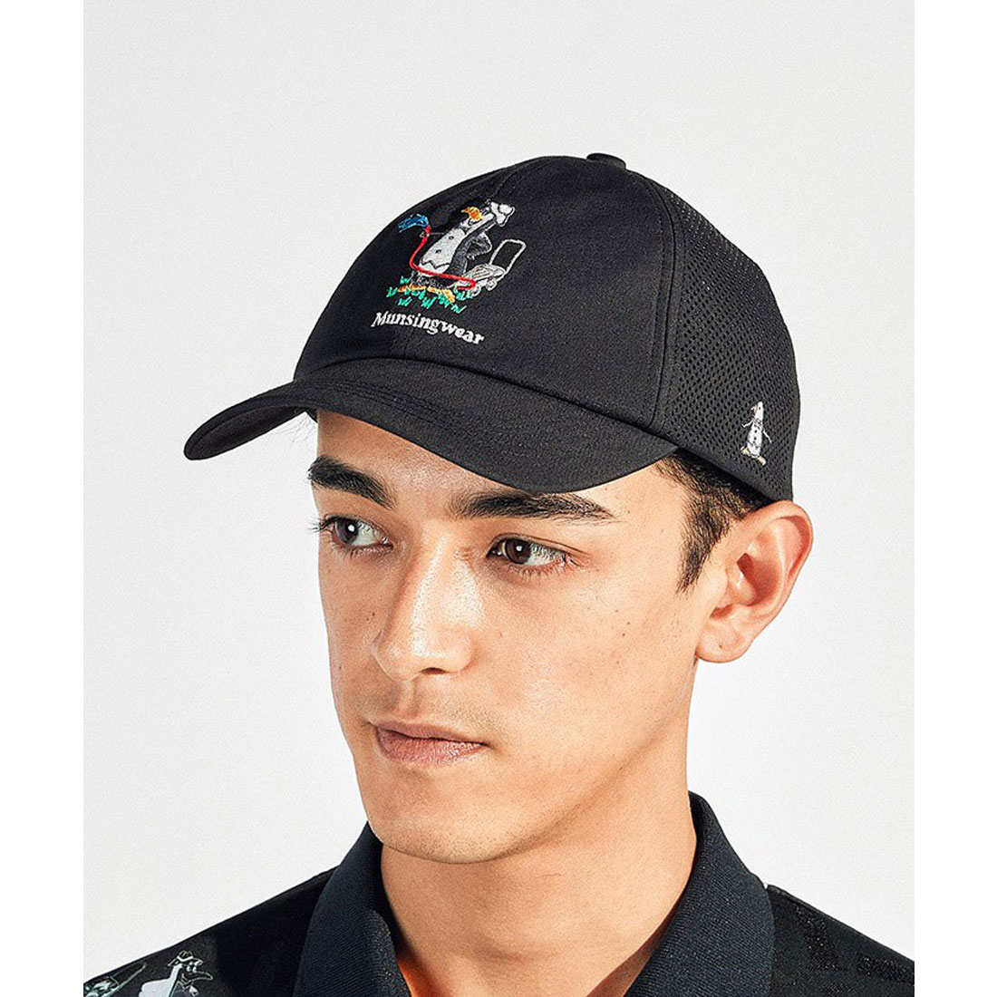 Munsingwear(ings) マンシングウェア Munsingwear キャラクターペンギン柄 クーリングキャ ブラック F Munsingwear(ings) マンシングウェア Munsingwear キャラクターペンギン柄 クーリングキャ ブラック F