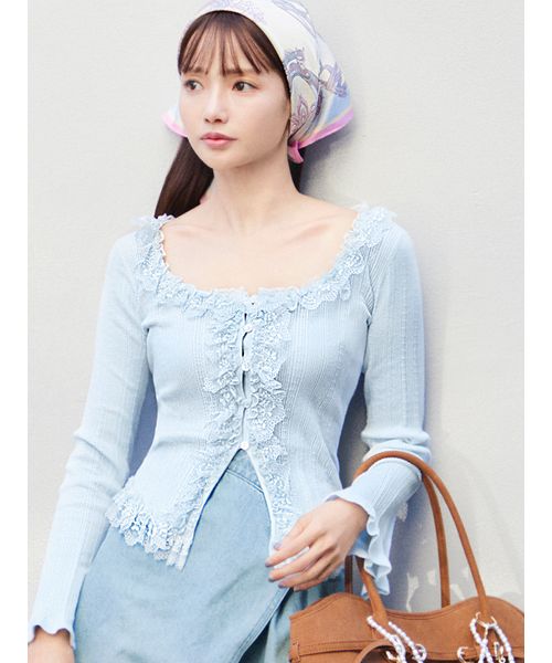 【新品 未使用】SNIDEL フリル付き Vネック トップス ブルー h*a様 snidel 新品の同様 ホワイトフリルVネックトップス - メルカリ