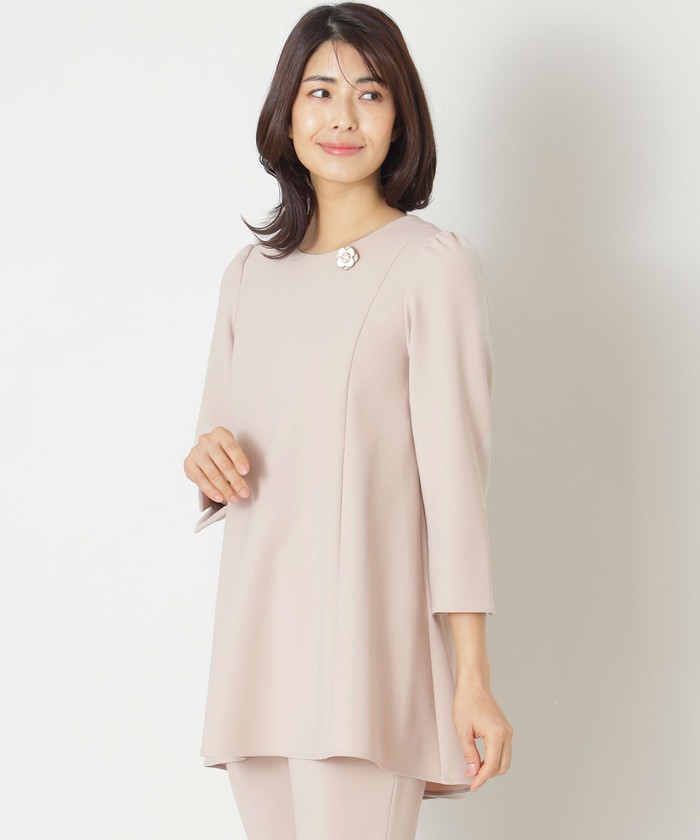 TO BE CHIC トゥービーシック パール釦ブラウス ブラウス  サイズ:46  ピンク  レディース  トップス 大きいサイズ TO BE CHIC トゥービーシック パール釦ブラウス ブラウス サイズ