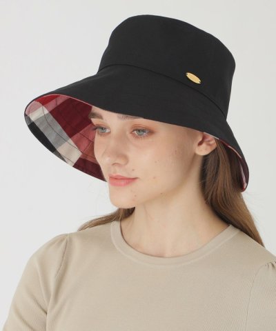 ツバ広バケットハット