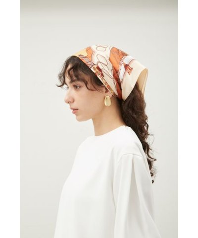 サーベル柄シルクスカーフ