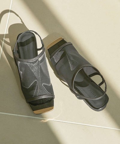 メタルトゥ メッシュサンダル