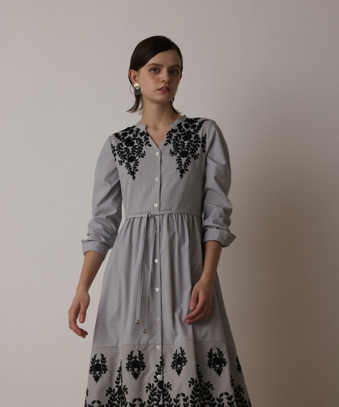 GRACECONTINENTAL ストライプ刺繍ワンピース ブラック 36 GRACECONTINENTAL ストライプ刺繍ワンピース ブラック 36