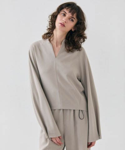 【洗える】RUE / スリットネックフォルムブラウス