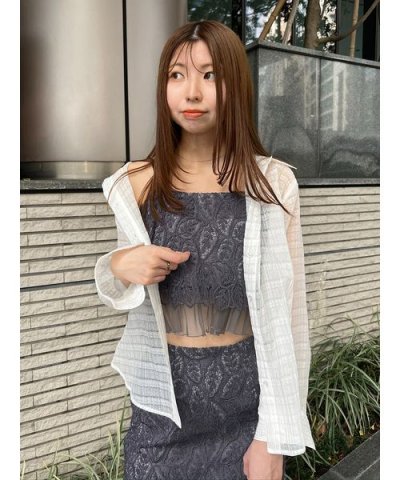 シンプルシアーシャツ