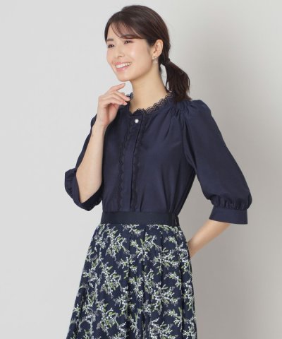 ブライトクロス アイレットレースブラウス