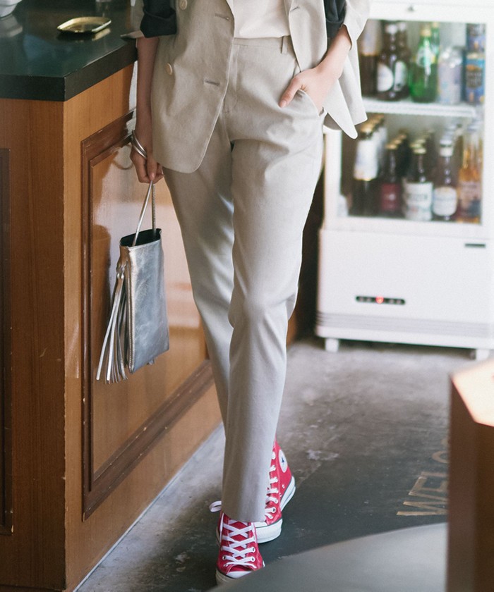 ベージュ系｜パンツ｜23区 (Lサイズ)(ニジュウサンク Lサイズ)｜阪急