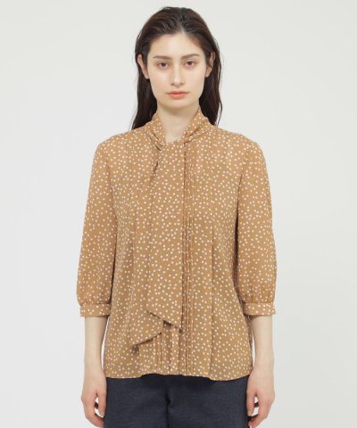 【ウォッシャブル】ランダムドット　ブラウス