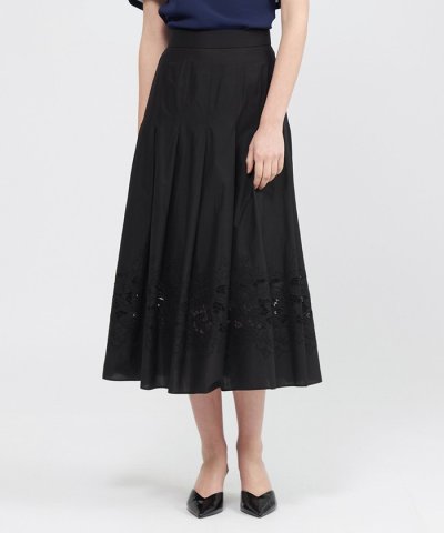 フィオーレエンブロイダリー タックフレアスカート