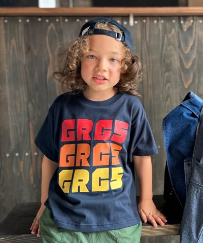グルーヴィーカラーズ GROOVY COLORS 3GRCS Logo Tee