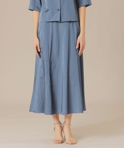 シルキーサテンスカート