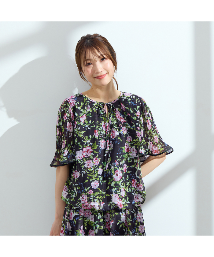 ローズティアラ❣️ オフショルダー パフスリーブ シャツ 46 ローズティアラ❣️ オフショルダー パフスリーブ シャツ 46