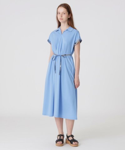 コンパクトポンチカラーネックドレス