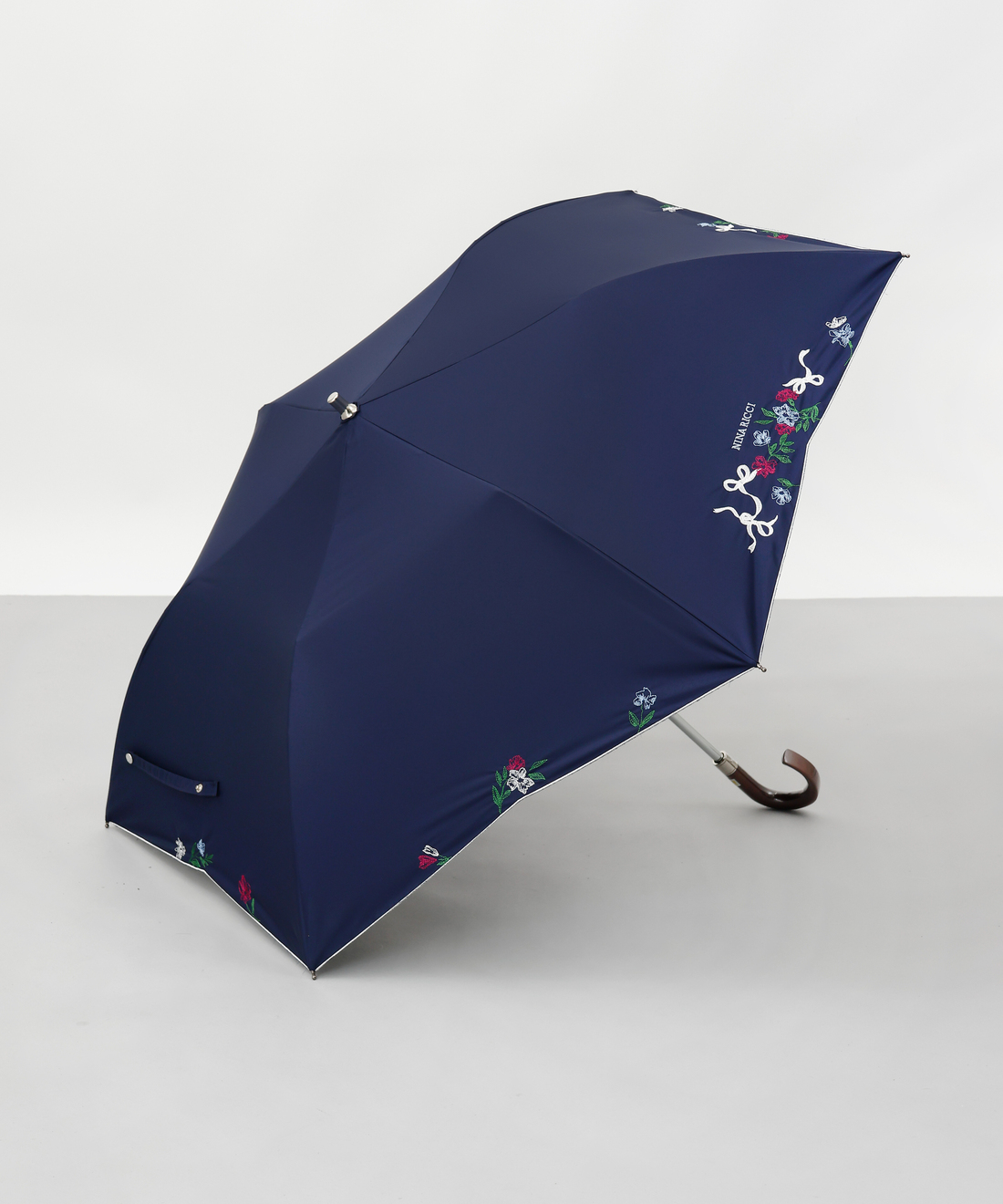 ニーナ柄　折り畳み傘 花柄刺しゅう晴雨兼用パラソル（2段折りたたみ傘） 1NR