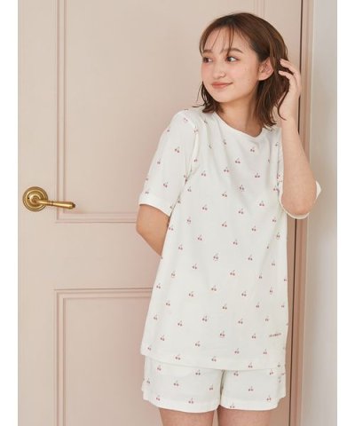 チェリー柄ショートパンツ