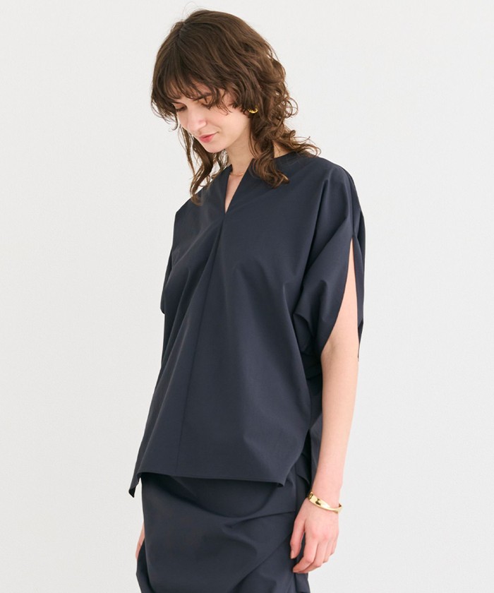 BEIGE 【接触冷感/UVカット/洗える・BAILA 8.9月合併号掲載】YANN / V BLACK 4 BEIGE 【接触冷感/UVカット/洗える・BAILA 8.9月合併号掲載】YANN / V BLACK 4