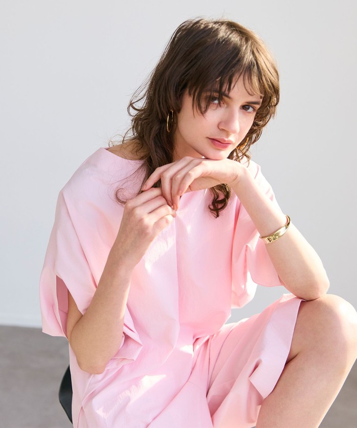BEIGE 【接触冷感/UVカット/洗える・BAILA 8.9月合併号掲載】YANN / V PINK 2 BEIGE 【接触冷感/UVカット/洗える・BAILA 8.9月合併号掲載】YANN / V PINK 2