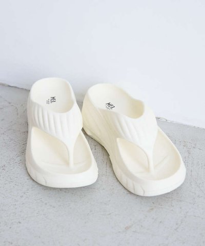 ●MEI　トングボリュームソールサンダル