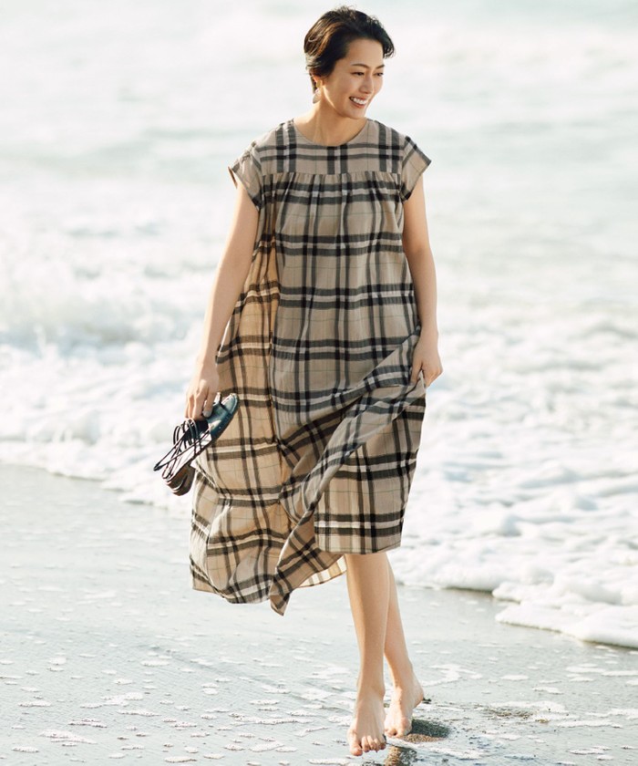 フロントオープンチェックワンピース ANDGEEBEE（アンジービー）の「フロントオープンチェックワンピ