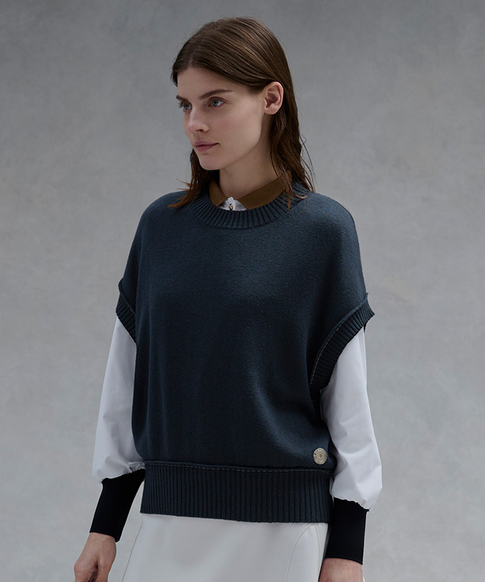 LANVINSPORT ランバン スポール LANVIN SPORT ボリュームシルエットニットベスト ブラック M LANVINSPORT ランバン スポール LANVIN SPORT ボリュームシルエットニットベスト ブラック M