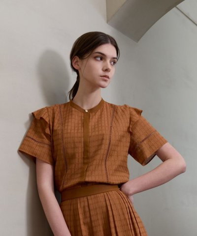 カラミレース フリルブラウス