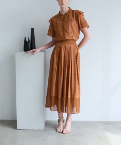 カラミレース フレアスカート