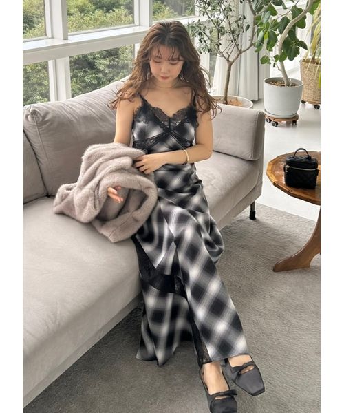 ◆送関税無料◆LoveShackFancy レーストリム スリップワンピース レーストリムスリップワンピース(マキシ・ロングワンピース