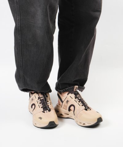 スティーブ マデン STEVE MADDEN デザインソールスポーツサンダル