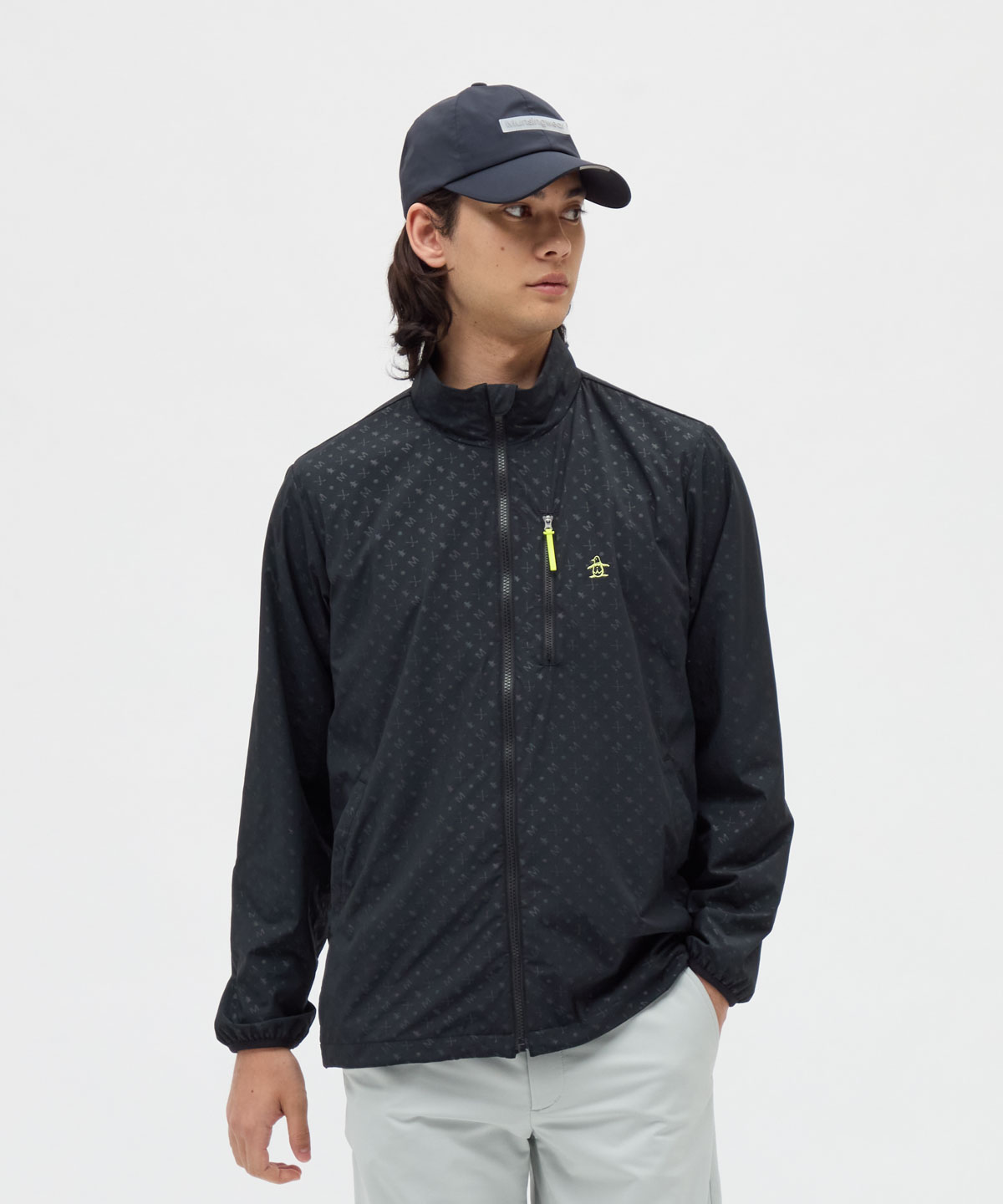 マンシングウェア　￥36,300　中綿 ブルゾン マンシングウェア Munsingwear はっ水ストレッチエンボス柄