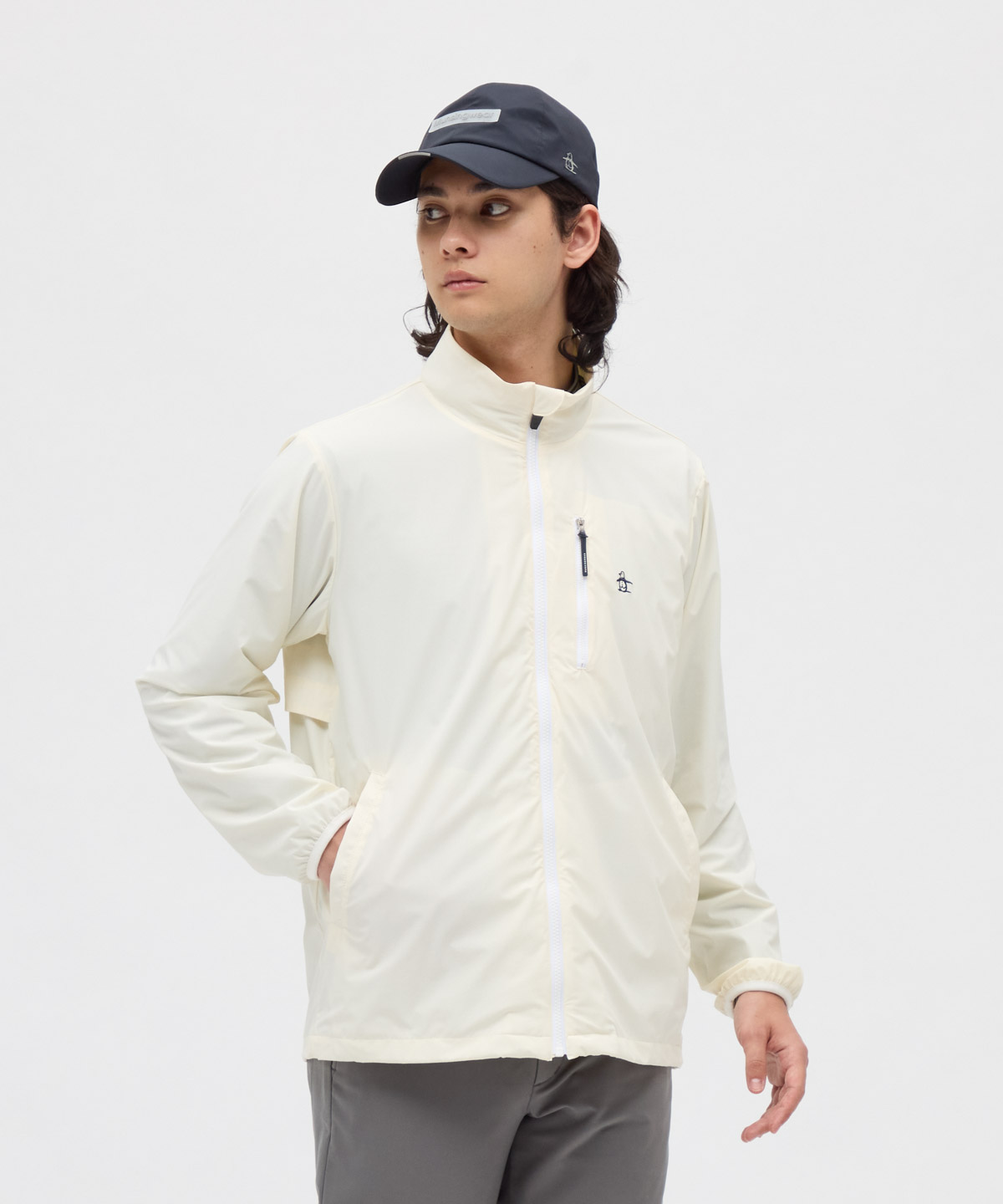 Munsingwear(ings) マンシングウェア Munsingwear はっ水ストレッチエンボス柄ブルゾン ホワイト M Munsingwear(ings) マンシングウェア Munsingwear はっ水ストレッチエンボス柄ブルゾン ホワイト M