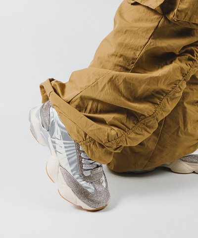 スティーブ マデン STEVE MADDEN ラインストーンスニーカー