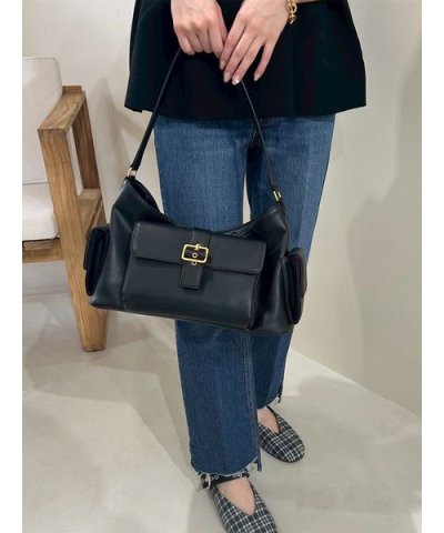 ポケット付きショルダーバッグ