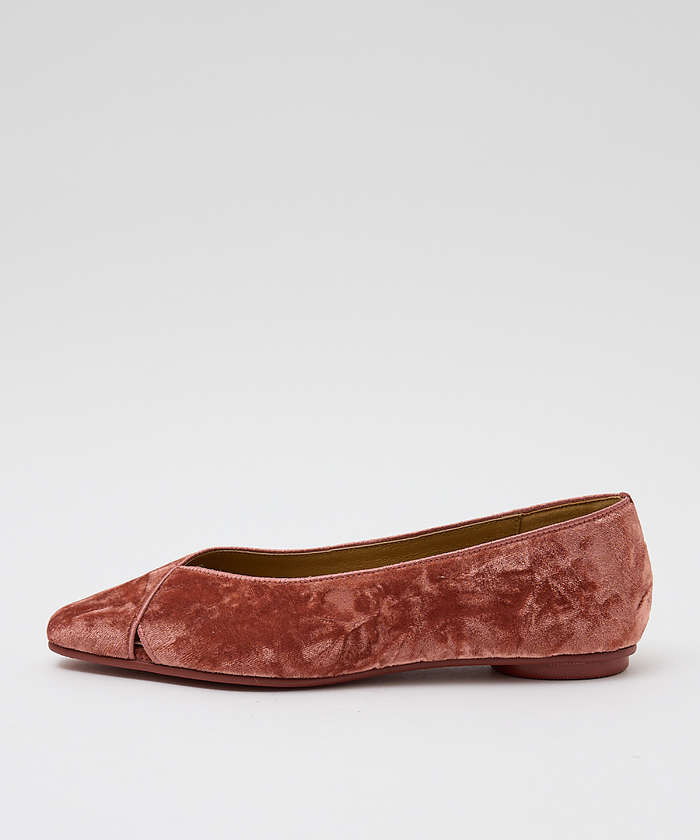 AuBANNISTER 【Vibram/ヴィブラムソール】Vカットフラットパンプス オレンジ 39 AuBANNISTER 【Vibram/ヴィブラムソール】Vカットフラットパンプス オレンジ 39