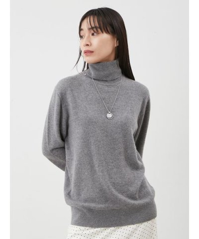 ウール100％ベーシックタートルネックニット