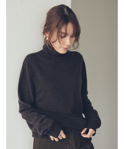 美品　ミラオーウェン　パープル　タートルネックウールセーター　ウール混　ゆったり 美品 ミラオーウェン パープル タートルネックウールセーター