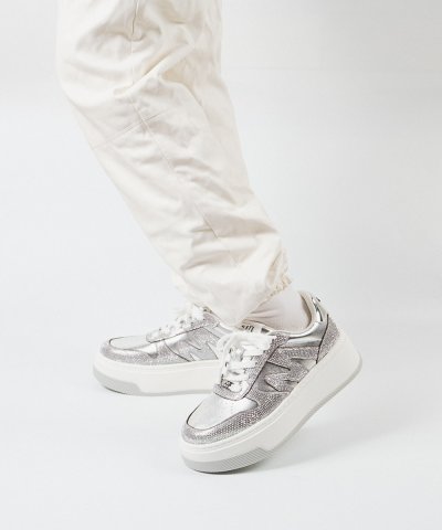 スティーブ マデン STEVE MADDEN スワロディテール厚底スニーカー