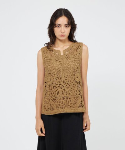 フラワーエンブロイダリー ニットジレ