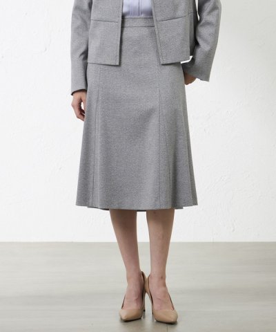 シャークストレッチフレアスカート