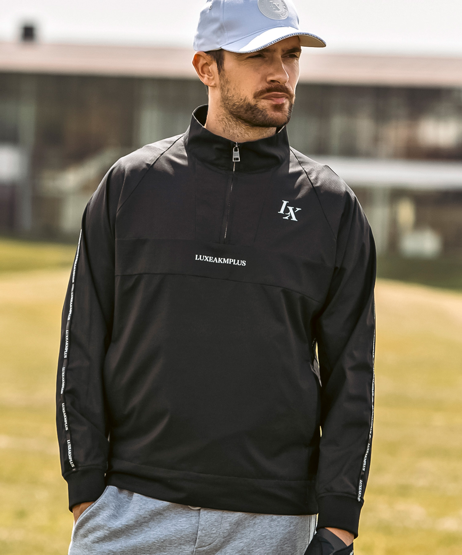 リュクスエイケイエムプラス LUXEAKMPLUS ゴルフ ハーフジップ サイド