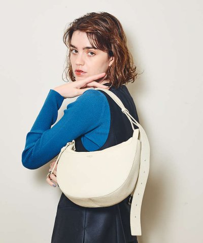 Mois/レザーハーフMOONショルダー