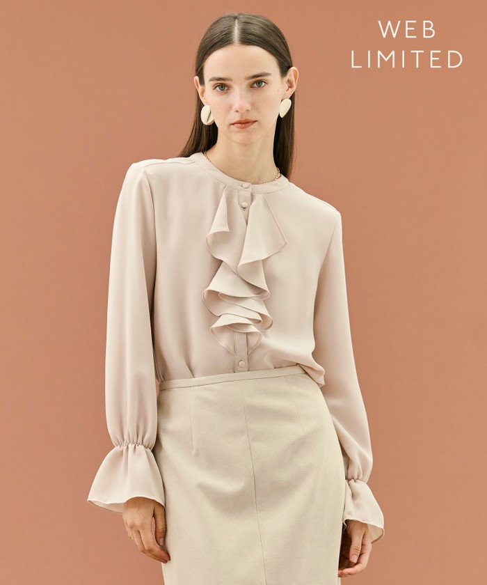 BEIGE 【WEB限定・洗える】CLARION / バンドカラーフリルブラウス 2