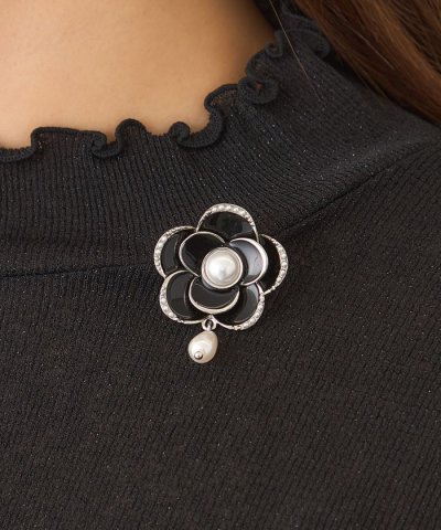 カメリアブローチ