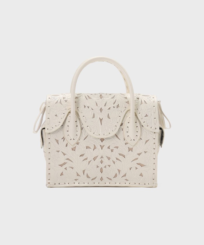 GRACECONTINENTAL Cutwork Maestra ホワイト F GRACECONTINENTAL Cutwork Maestra ホワイト F