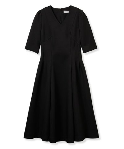 Ｖネックフィット＆フレアワンピース