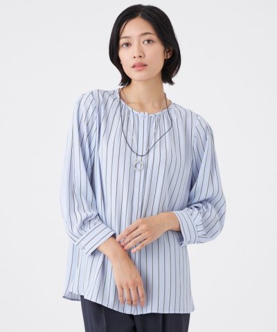 【ウォッシャブル】バックサテンストライプブラウス