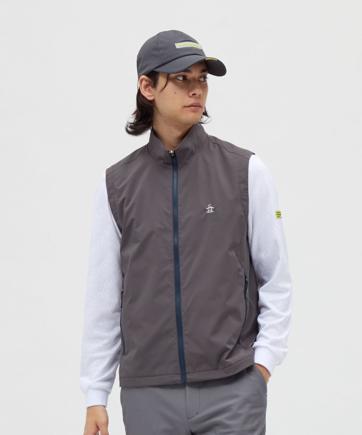 Munsingwear(ings) マンシングウェア Munsingwear 防風はっ水保温アウターベスト グレー 3L Munsingwear(ings) マンシングウェア Munsingwear 防風はっ水保温アウターベスト グレー 3L