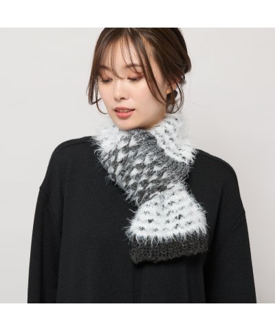 ピサーノ PISANO ざっくり編みミニマフラー