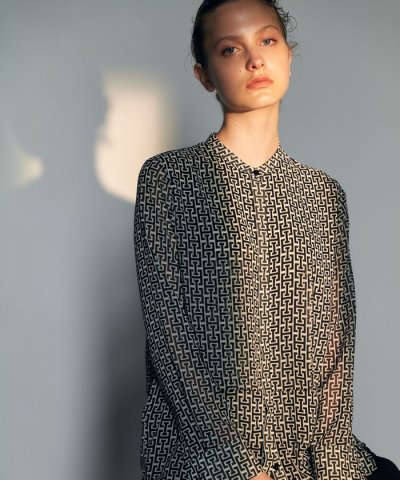 【30th ANNIVERSARY】 モノグラムプリントシフォン バンドカラーブ